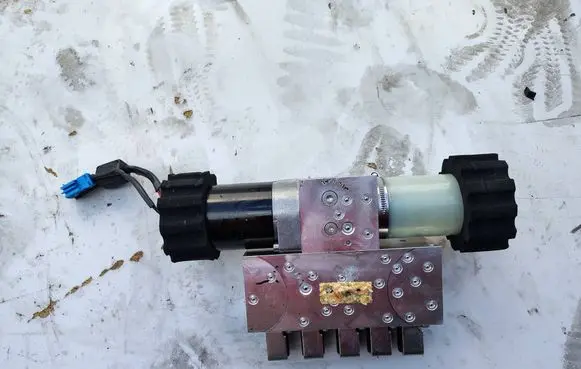 BMW 3 E92 E93 Convertible roof hydraulic pump 7128780