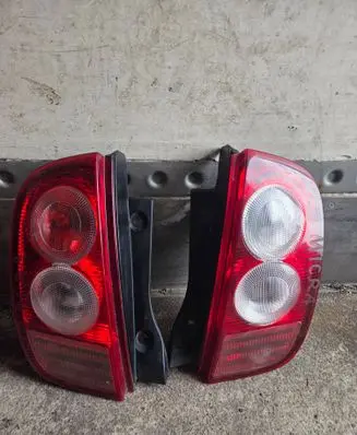 Nissan Micra Rear/tail lights set 26555AX600 26550AX600
