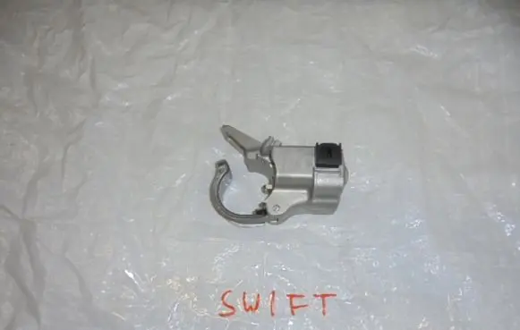 Suzuki Swift III Steering wheel lock 