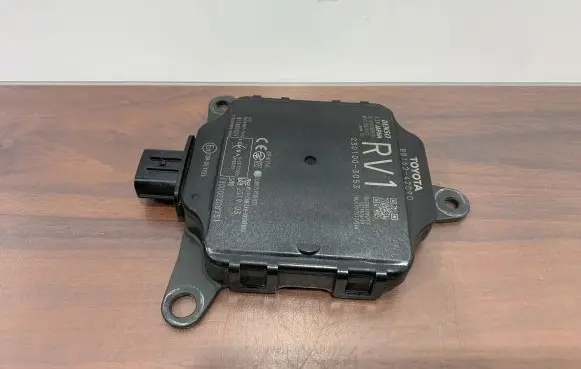 Toyota RAV 4 (XA50) Blind spot module 2301003053 8816242090