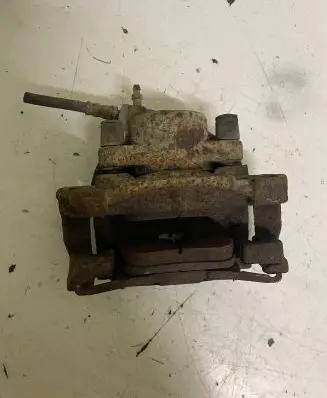 Ford Mondeo MK IV Front brake caliper 0738Y
