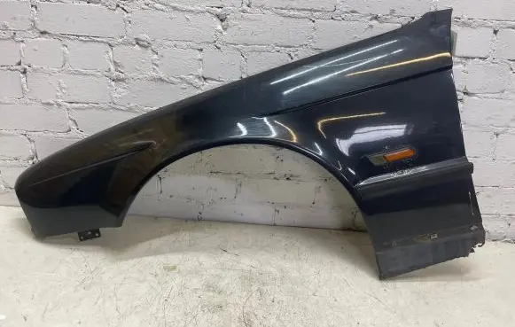 BMW 5 E34 Fender
