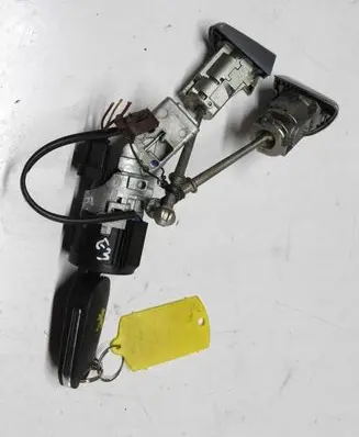 Citroen C4 I Ignition lock 9663123380
