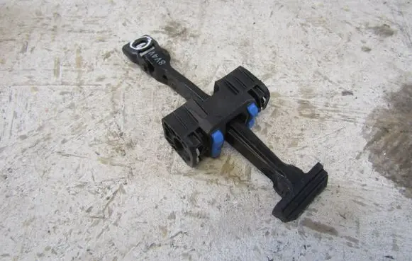 Audi A3 S3 8V Front door check strap stopper 8V4837249A