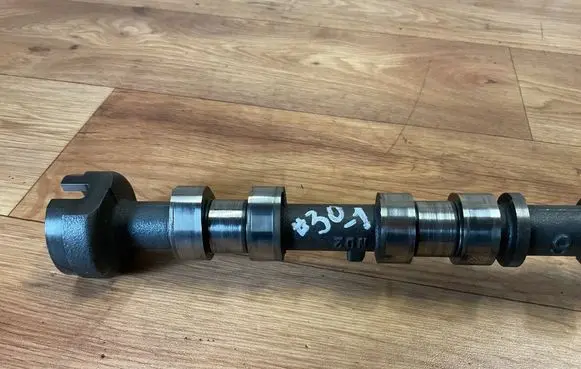 Toyota RAV 4 (XA30) Camshaft 135020R010