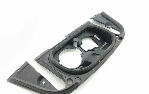 Nissan Leaf II (ZE1) Electric car charge socket cover 657305sH0A