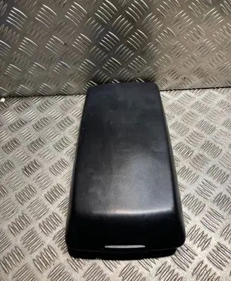 Chrysler 300 - 300C Armrest 1057280BD1AC 1AJ75BD1AA