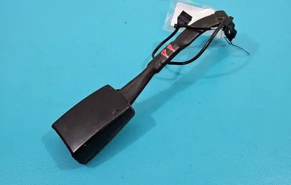Skoda Octavia Mk2 (1Z) Front seatbelt 1Z2858472C IMPRK1372496