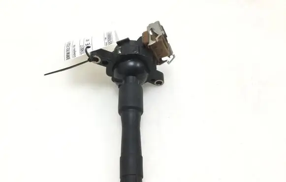 BMW X5 E53 High voltage ignition coil 1748017