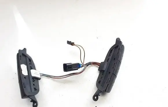 Opel Astra G Steering wheel buttons/switches 90561159