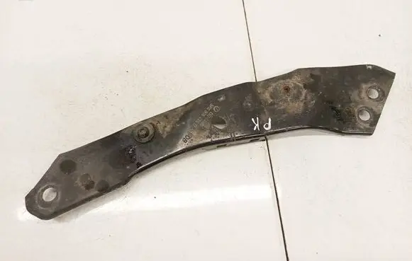 Volkswagen Golf VI Radiator mount bracket 5K0806929B