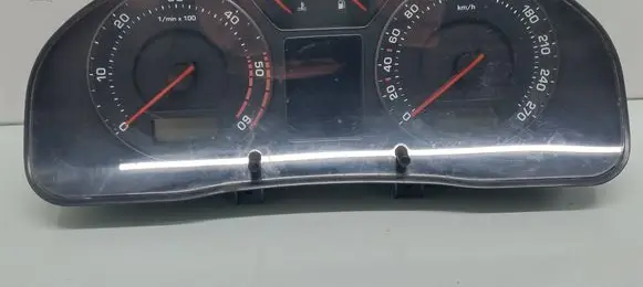 Skoda Superb B5 (3U) Speedometer (instrument cluster) 3U0920840A