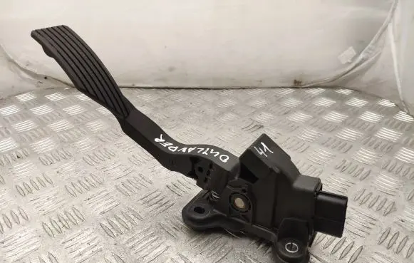 Mitsubishi Outlander Accelerator throttle pedal 1600A188