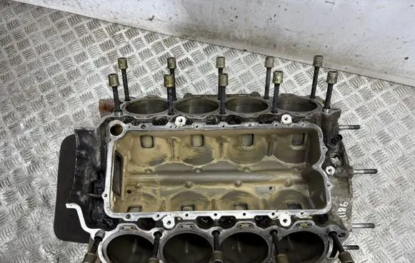 Maserati Quattroporte Engine block 