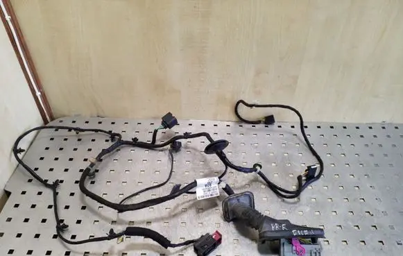 Opel Astra J Front door wiring loom 13336681