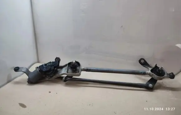 Opel Insignia A Front wiper linkage and motor 13227393