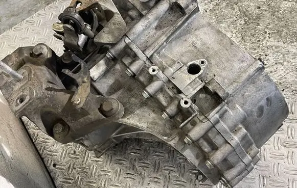 Seat Alhambra (Mk1) Manual 6 speed gearbox EHH