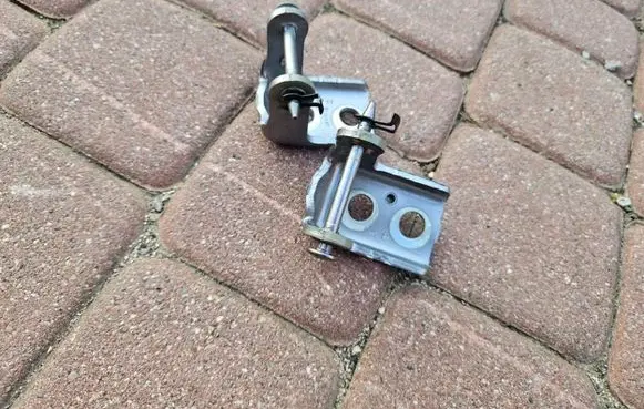 Opel Corsa F Loading door hinge set 19TYS