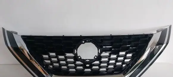 Nissan Qashqai J12 Front bumper upper radiator grill 623106UAA