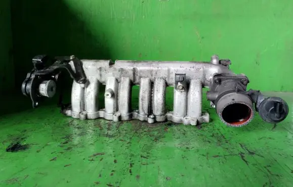 Hyundai Getz Intake manifold