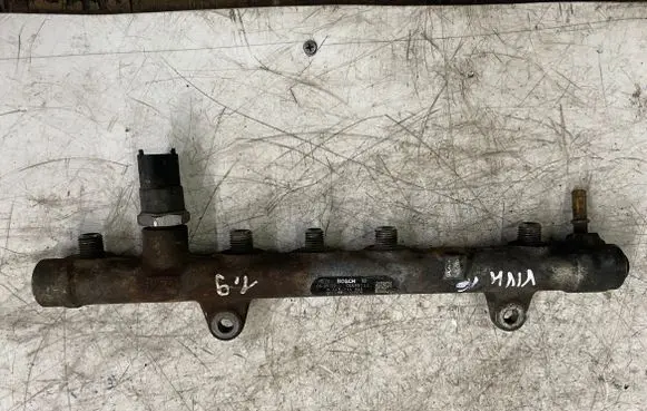 Opel Vivaro Fuel main line pipe 0445214065