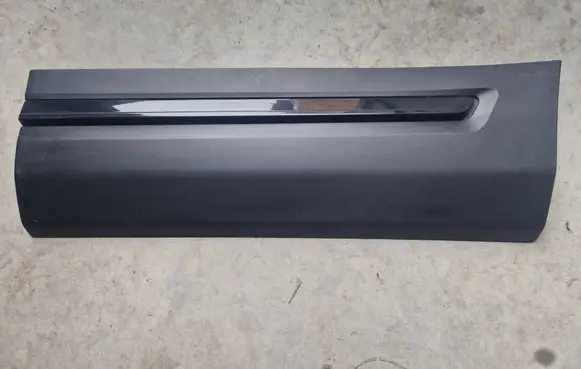 Ford Explorer V Rear door trim (molding) FB5378254A77