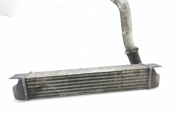 BMW 5 E39 Intercooler radiator 2247359 17512247359