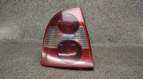 Volkswagen PASSAT B5.5 Rear/tail lights 3B5945095AE