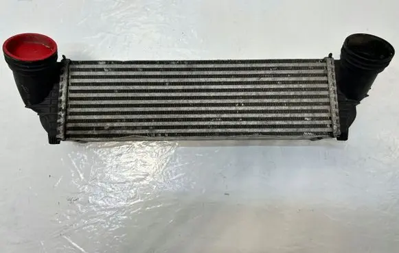 BMW X6 E71 Intercooler radiator 17517809321
