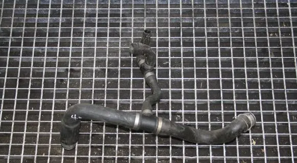 Mercedes-Benz SLK R171 Engine coolant pipe/hose