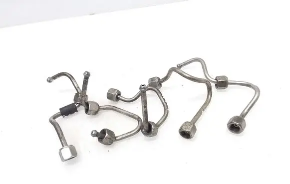 Renault Megane III Fuel injector supply line/pipe 