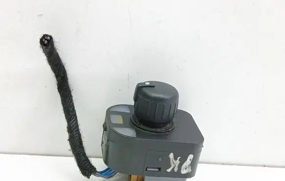 Audi A4 S4 B6 8E 8H Wing mirror switch 8E0959565