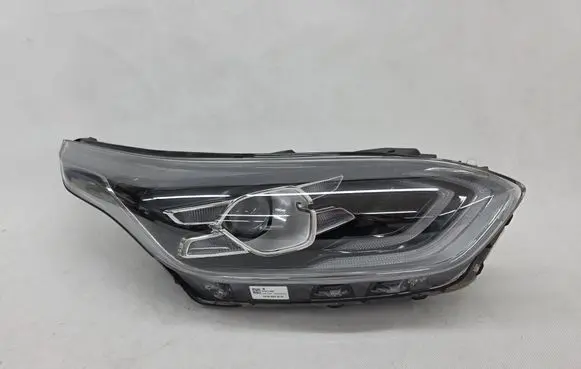 KIA Ceed Headlight/headlamp 92102J7100