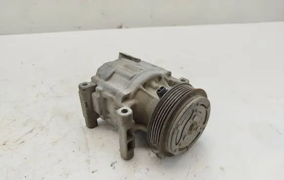 Fiat Stilo Air conditioning (A/C) compressor (pump) 51747318