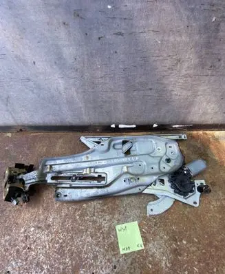 Renault Laguna I Front door window regulator with motor 