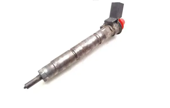 BMW 1 E82 E88 Fuel injector 7800599 0445117001