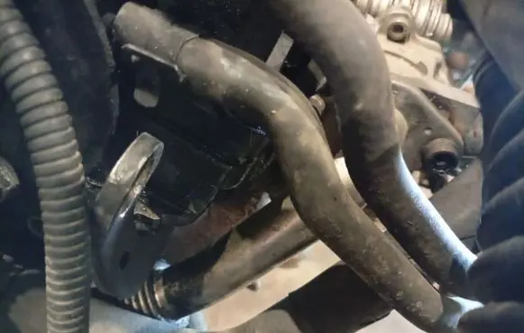 Jeep Compass EGR valve line/pipe/hose 03G131521AB