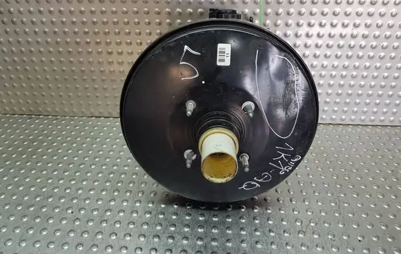 Volkswagen Golf V Brake booster S26370991 1K1614105AQ