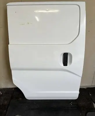 Nissan NV200 Truck tailgate 121212