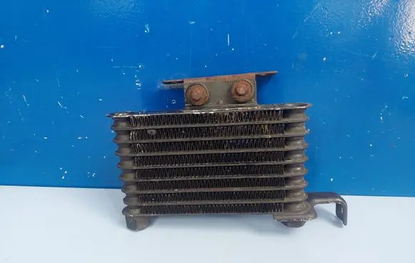 Engine oil radiator