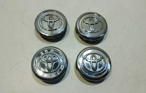 Toyota Corolla Verso AR10 Original wheel cap 426030F010