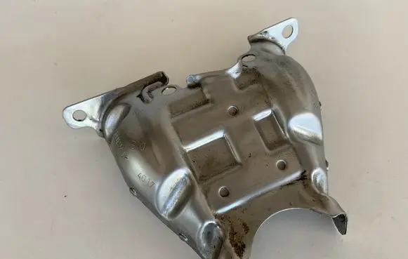 Audi Q5 SQ5 Heat shield in engine bay 06L129597B