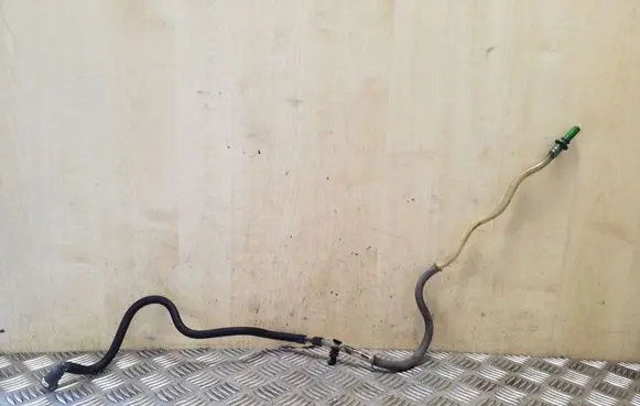 Opel Vivaro Fuel line/pipe/hose 