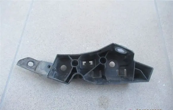 Volkswagen Golf VII Front bumper mounting bracket 5G0807049B