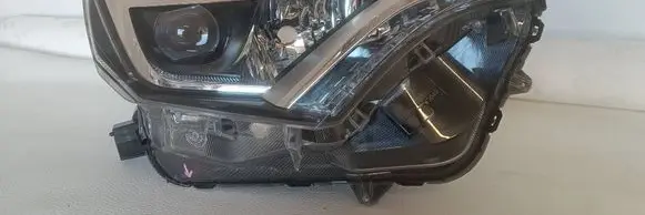 Toyota RAV 4 (XA50) Headlight/headlamp