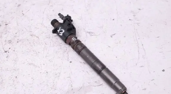 Volvo V50 Fuel injector 31303238 0445116046