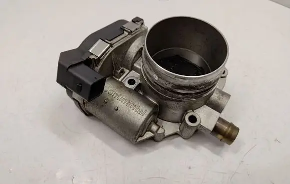 BMW 2 F22 F23 Throttle valve 13547588625