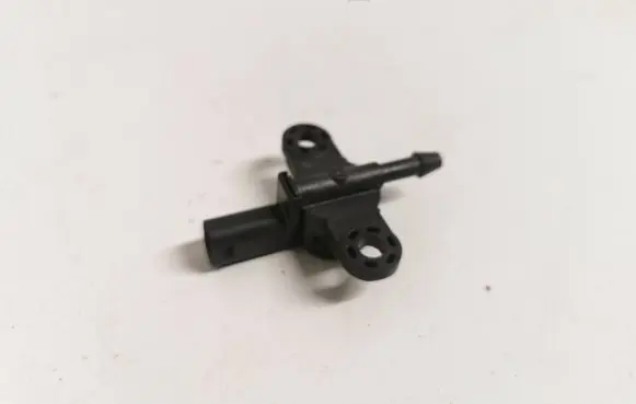 Audi Q7 4M Airbag deployment crash/impact sensor 4M0959121A