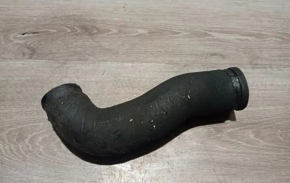 Volvo V70 Intercooler hose/pipe