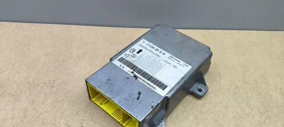Mercedes-Benz C W204 Airbag control unit/module A2048208285